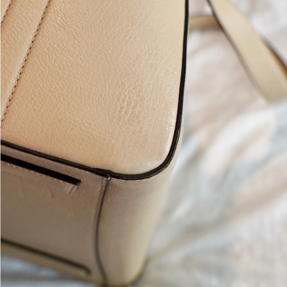 Givenchy Antigona Medium Cream - Picture 13 of 16